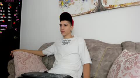 Snapshot of dei_v_48 chatting on December 1, 7:36 pm DEIVY online show from December 1, 7:36 pm