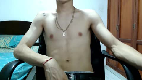 Snapshot of dei_v_48 chatting on September 25, 7:01 am DEIVY online show from September 25, 7:01 am