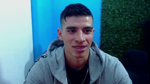 Snapshot of deiby_baby chatting on December 7, 6:15 pm DEIBY online show from December 7, 6:15 pm