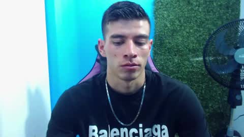 Snapshot of deiby_baby chatting on December 31, 4:49 am DEIBY online show from December 31, 4:49 am