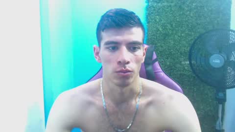 Snapshot of deiby_baby chatting on January 7, 8:42 pm DEIBY online show from January 7, 8:42 pm