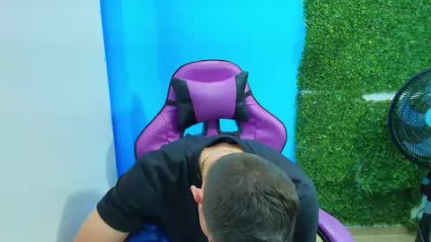 Snapshot of deiby_baby chatting on January 24, 1:45 am DEIBY online show from January 24, 1:45 am