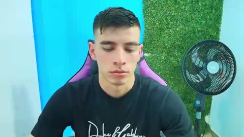 Snapshot of deiby_baby chatting on February 10, 10:40 pm DEIBY online show from February 10, 10:40 pm