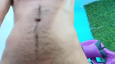 Snapshot of deiby_baby chatting on February 17, 10:36 pm DEIBY online show from February 17, 10:36 pm