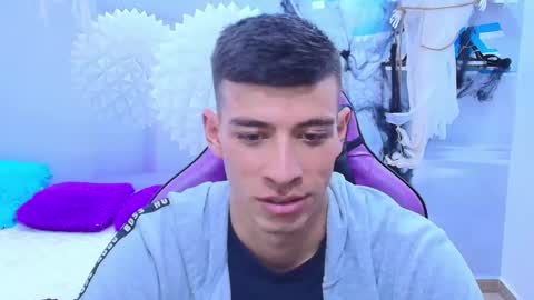 Snapshot of deiby_baby chatting on October 30, 9:37 pm DEIBY online show from October 30, 9:37 pm