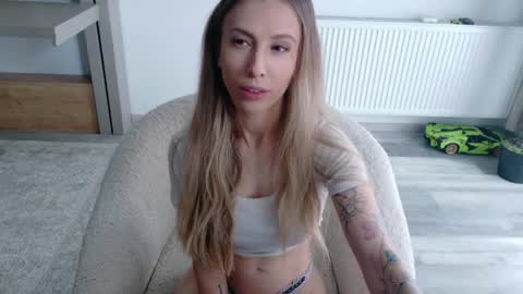 Di online show from April 9, 11:15 am