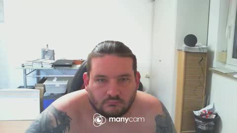 Snapshot of deinspielzeug87 chatting on March 6, 2:24 pm deinspielzeug87 online show from March 6, 2:24 pm