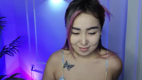 sexy bimbo little kitty asian misstress quen princes sexy girl you can just call me pleasure online show from December 14, 11:50 am