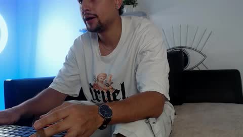 Snapshot of deivy_gram chatting on November 2, 9:39 pm DEIVY online show from November 2, 9:39 pm