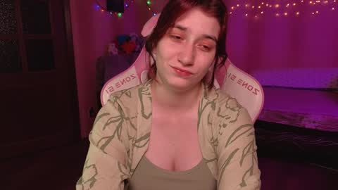 Snapshot of deizysweet chatting on January 4, 5:27 am Princess Potato online show from January 4, 5:27 am