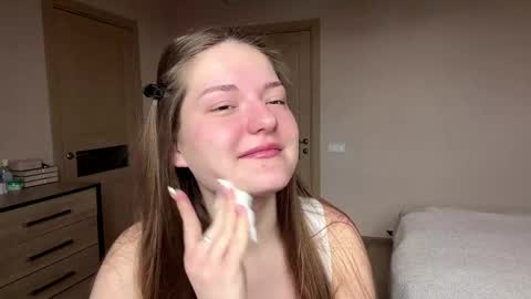 Mila online show from April 12, 8:30 am