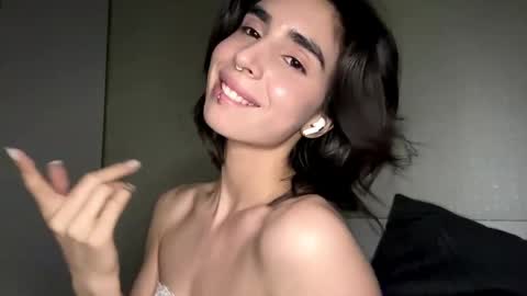 Mila online show from May 24, 2:55 pm