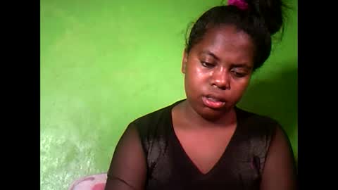 deliah712909 online show from February 6, 12:05 pm