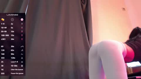 Nicole online show from February 23, 9:50 am