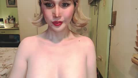 Mercedes online show from March 25, 2:06 am