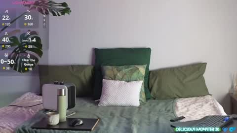 Snapshot of deliciousmonster30 chatting on June 9, 8:04 am Kitty online show from June 9, 8:04 am