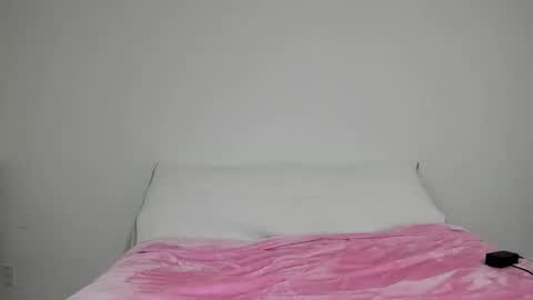 deliciousnoni online show from November 14, 5:06 am