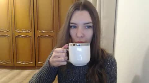 Aurora online show from November 25, 6:24 am