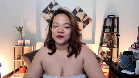 delightfulcurvy online show from January 15, 1:34 am