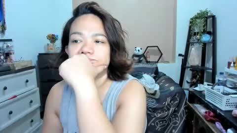 delightfulcurvy online show from April 10, 12:05 am