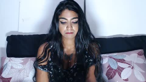 Snapshot of delilah_blazee chatting on January 23, 5:52 pm Delilah Blaze online show from January 23, 5:52 pm