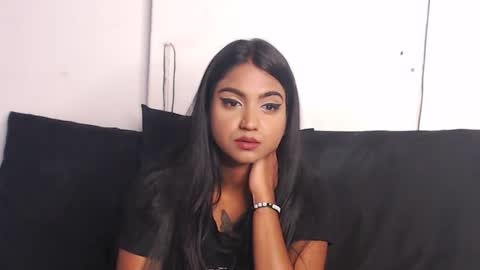 Snapshot of delilah_blazee chatting on February 19, 12:44 pm Delilah Blaze online show from February 19, 12:44 pm