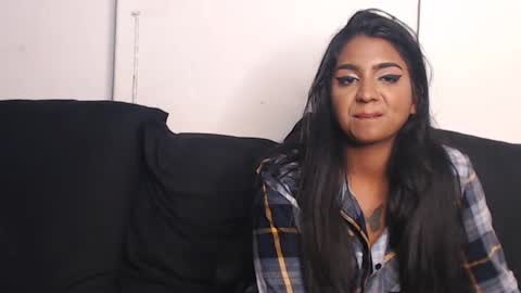 Snapshot of delilah_blazee chatting on February 23, 9:48 pm Delilah Blaze online show from February 23, 9:48 pm