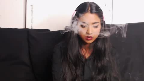 Snapshot of delilah_blazee chatting on February 27, 5:04 pm Delilah Blaze online show from February 27, 5:04 pm