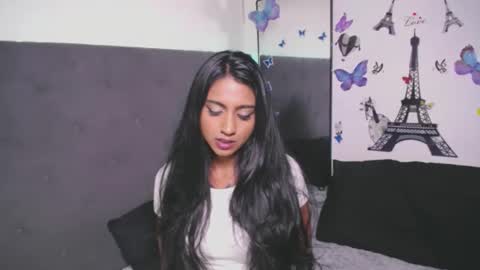 Snapshot of delilah_blazee chatting on October 20, 8:04 am Delilah Blaze online show from October 20, 8:04 am