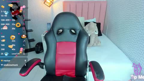 delilah_leone online show from September 16, 3:46 pm