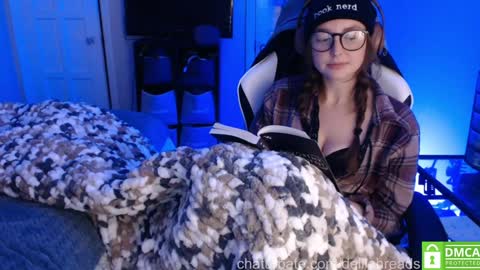 Delilah online show from December 5, 9:50 pm