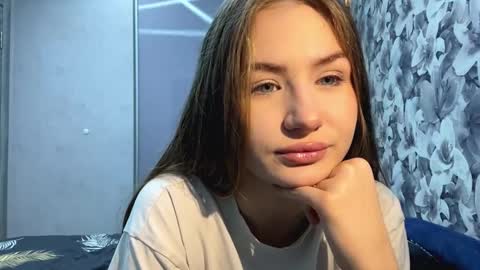 Lea online show from December 19, 7:21 pm