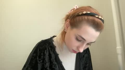 Delivery      online show from December 17, 8:01 am