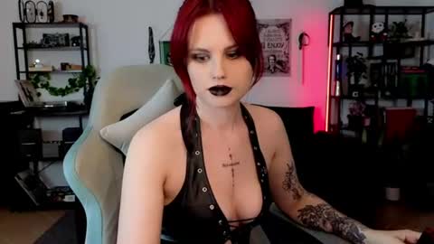 Snapshot of dellacrush_ chatting on July 12, 5:26 pm dellacrush_ online show from July 12, 5:26 pm