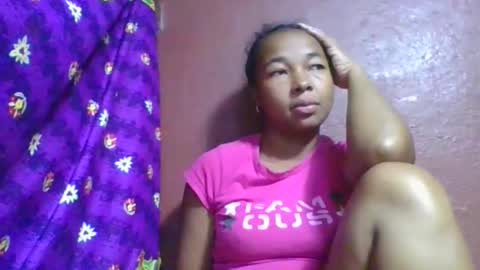 Snapshot of delphin774164 chatting on February 7, 7:45 am delphin774164 online show from February 7, 7:45 am