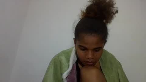 delphine online show from July 1, 6:18 pm