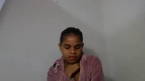 delphine online show from July 16, 5:30 pm