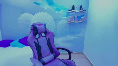 DEMI online show from November 18, 12:20 pm