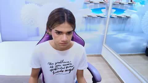 Snapshot of demi_leed chatting on February 28, 7:15 pm DEMI online show from February 28, 7:15 pm