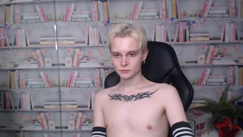 demianenglen online show from March 5, 4:02 am