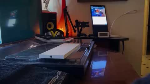 Demonomad online show from March 22, 9:51 pm