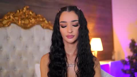 denisedevilles online show from February 20, 3:30 pm