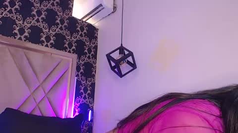 Denise online show from February 17, 7:31 pm