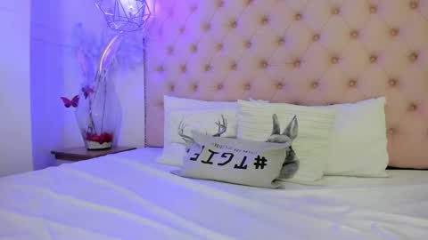 denisse_logan online show from February 25, 3:05 am