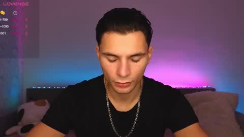 Den online show from November 4, 7:51 am