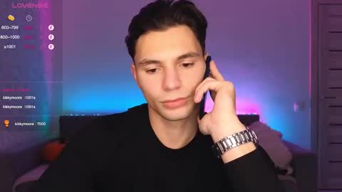 Den online show from November 12, 9:21 am