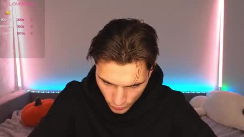 Den online show from November 25, 11:21 am