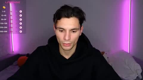 Den online show from December 1, 12:26 am