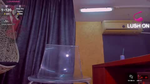 Snapshot of denychantall chatting on February 24, 2:58 pm denychantall online show from February 24, 2:58 pm