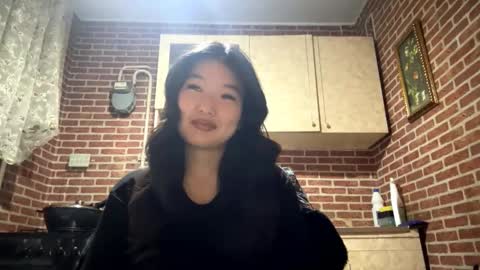 Emma online show from February 12, 2:12 pm